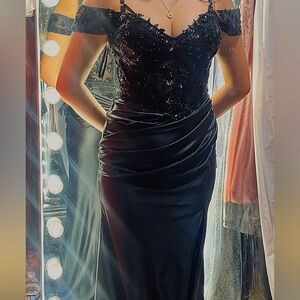 Elegant Black Sequin Prom Gown
